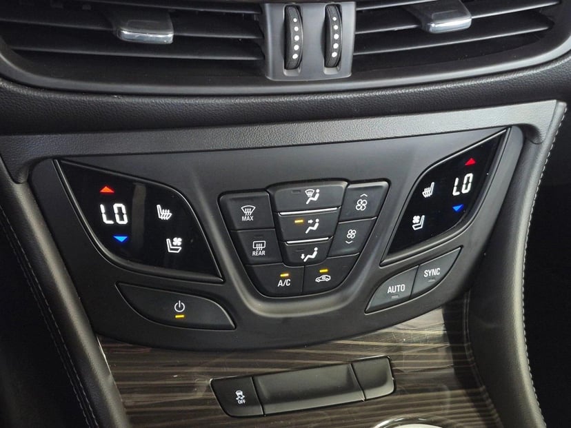 2019 Buick Envision - Image 13