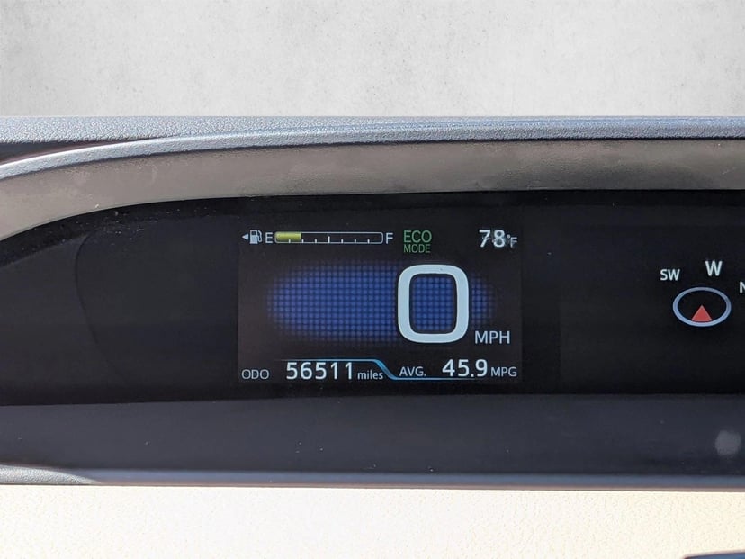 2016 Toyota Prius - Image 11
