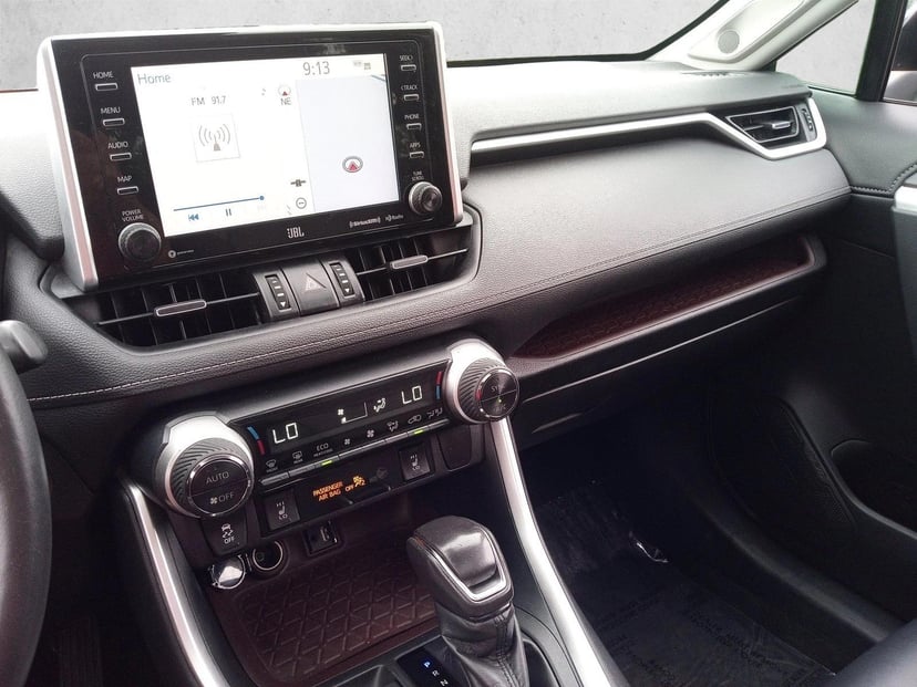 2019 Toyota RAV4 - Image 22