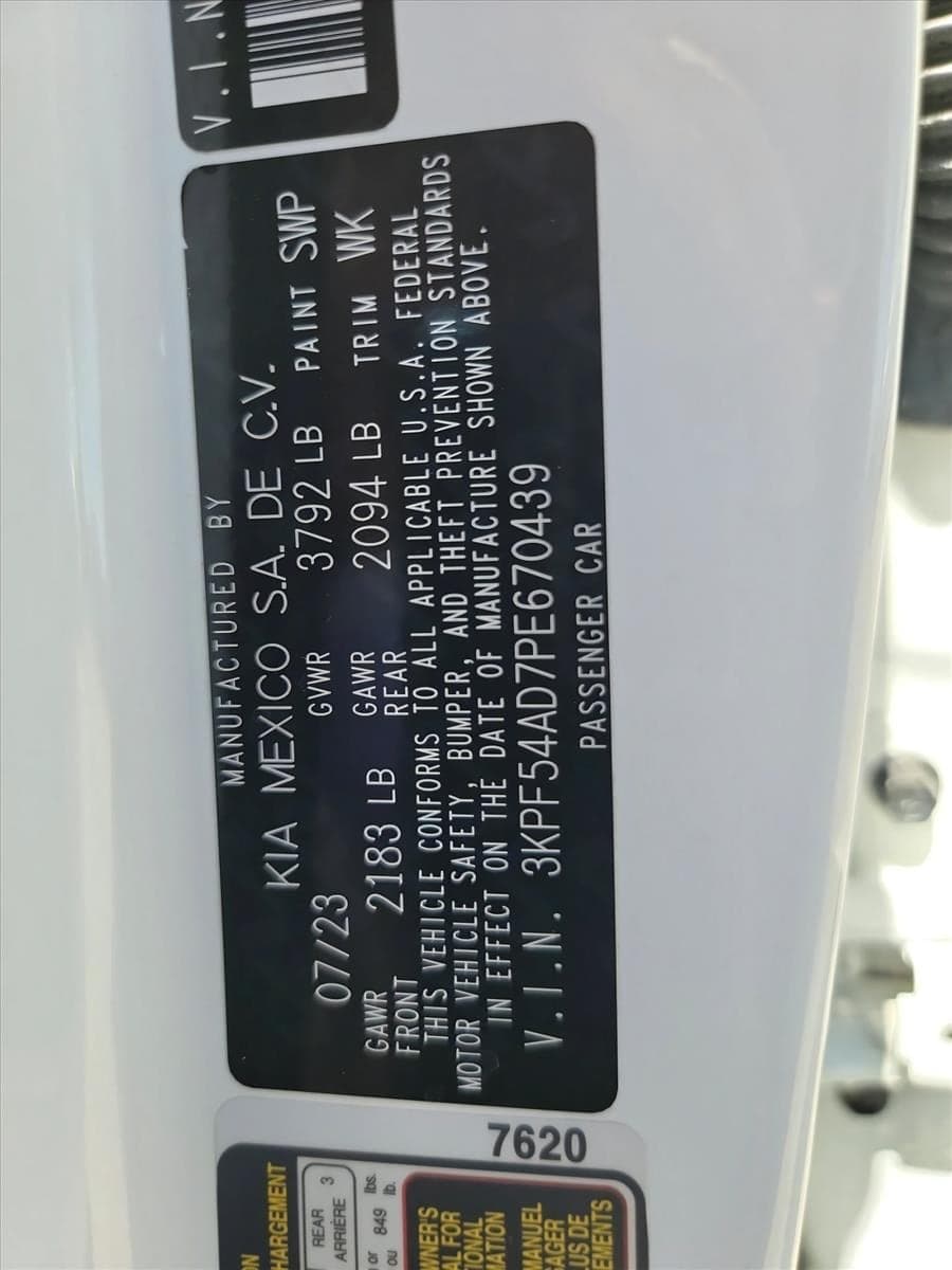 2023 Kia Forte - Image 25