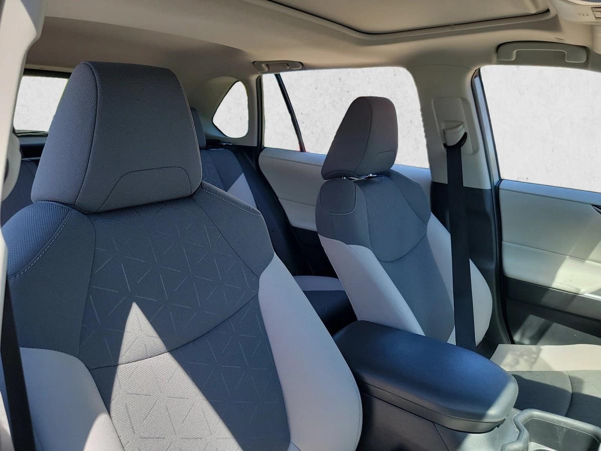 2023 Toyota RAV4 - Image 14