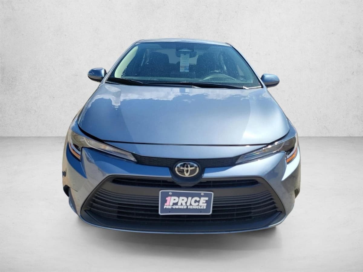 2025 Toyota Corolla - Image 2