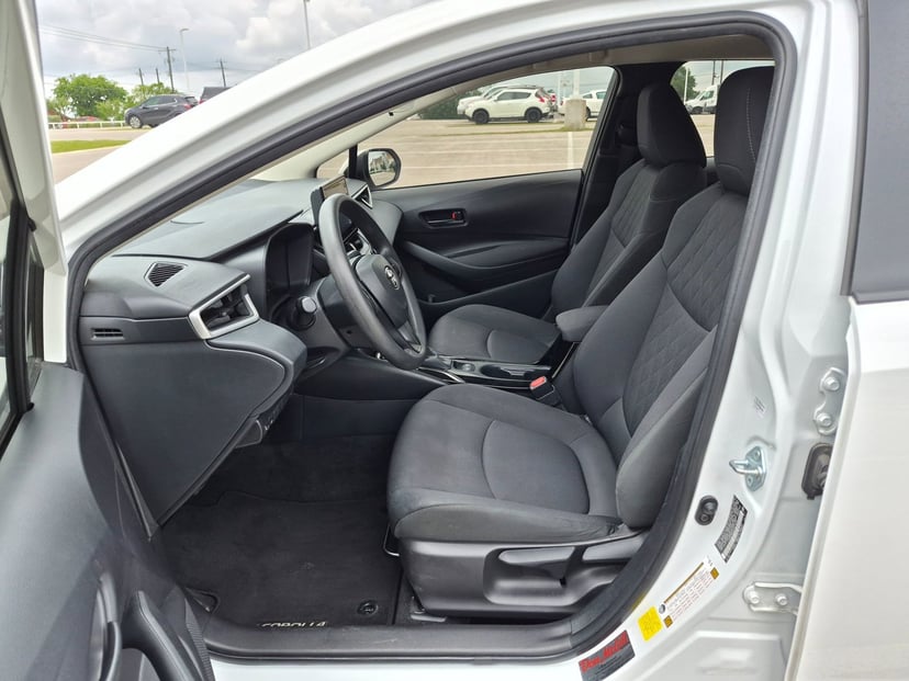 2022 Toyota Corolla - Image 16