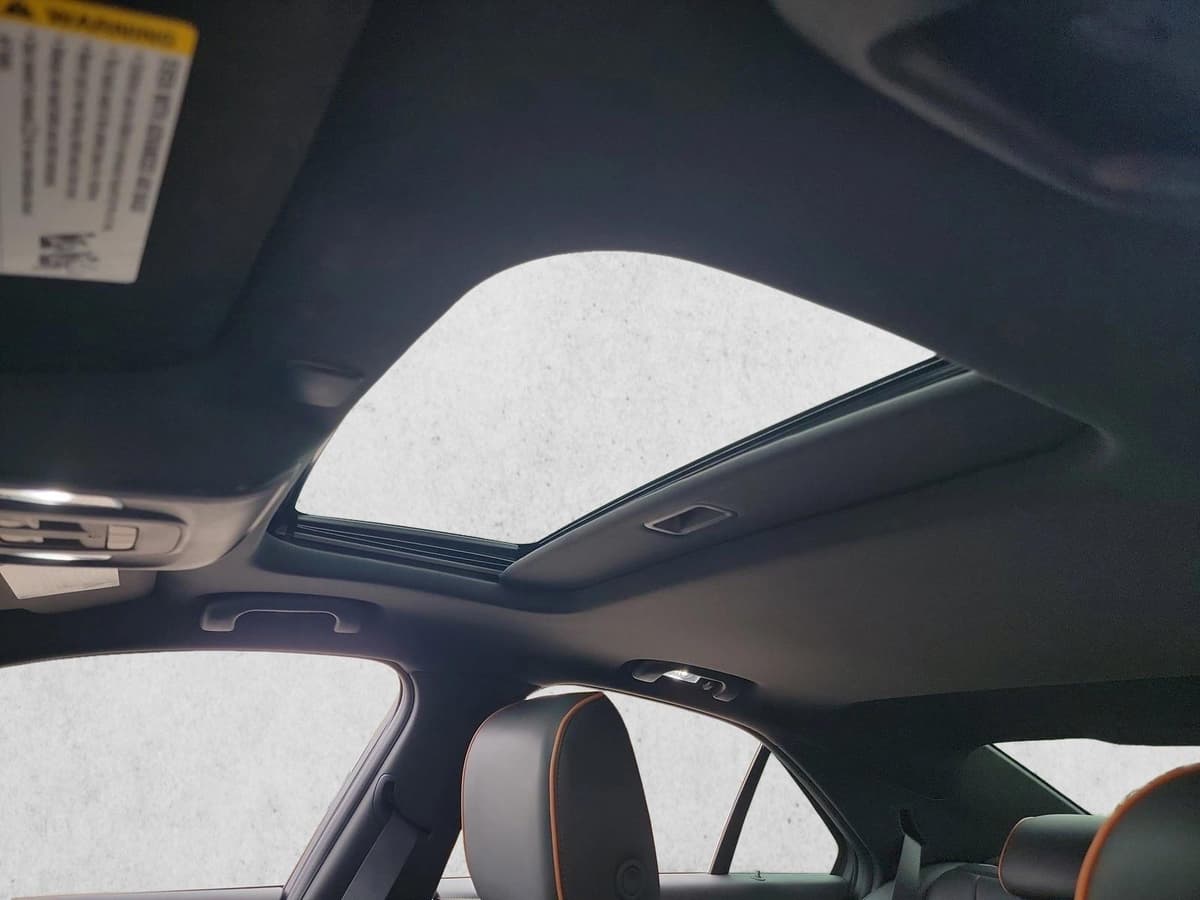 2025 CADILLAC CT4-V - Image 16