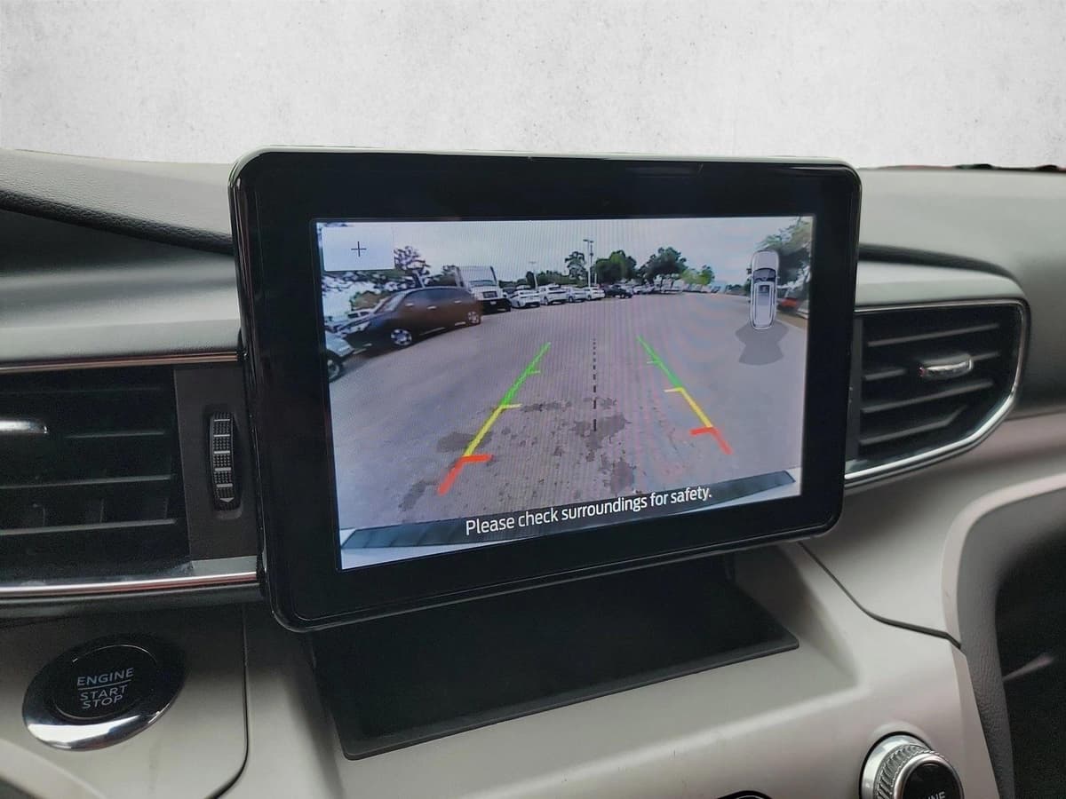 2024 Ford Explorer - Image 23