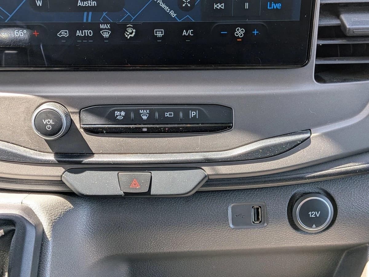 2022 Ford Transit-350 Passenger - Image 16