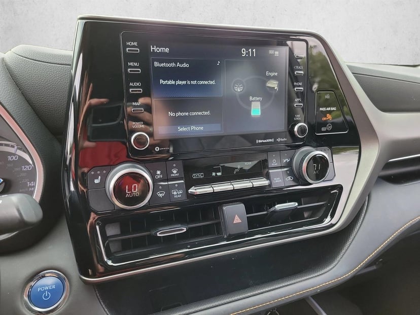 2022 Toyota Highlander Hybrid - Image 21