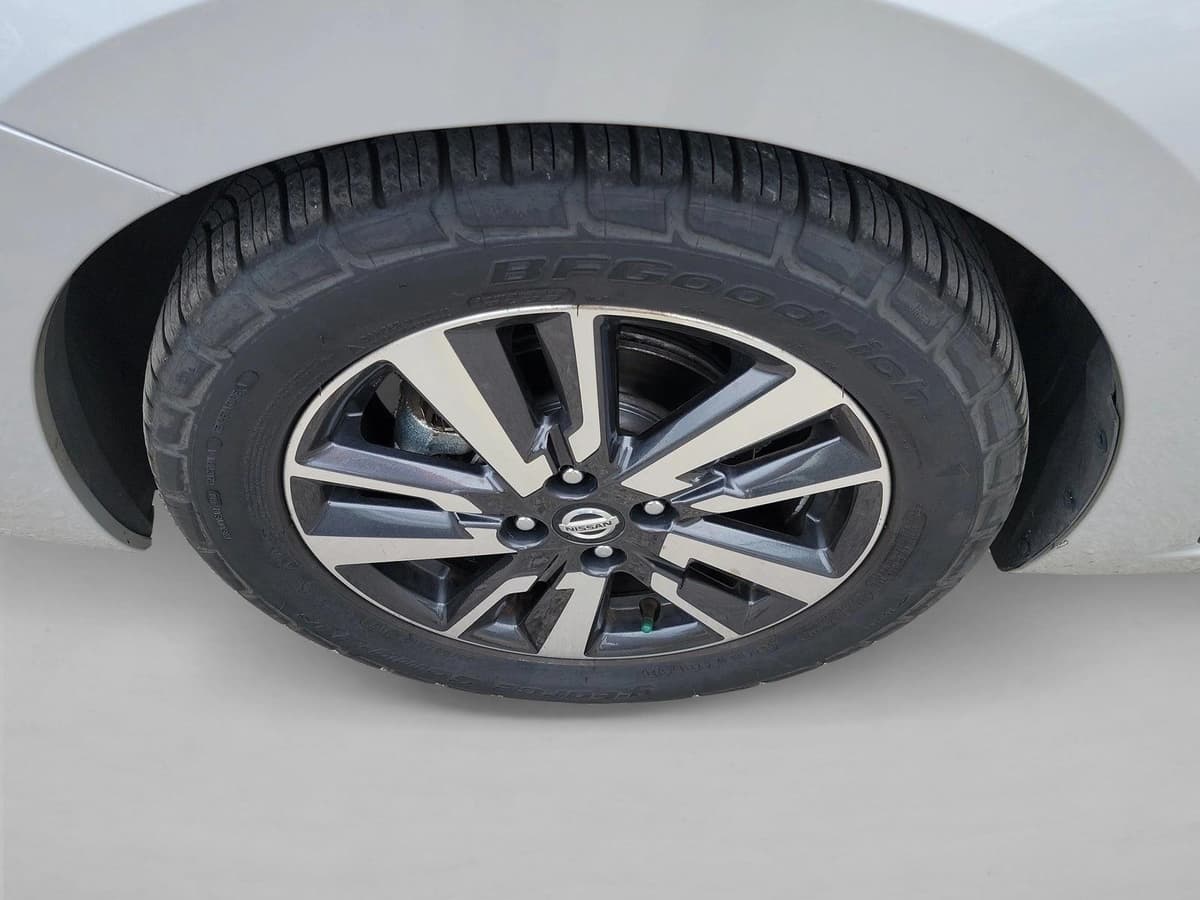 2020 Nissan Versa - Image 9