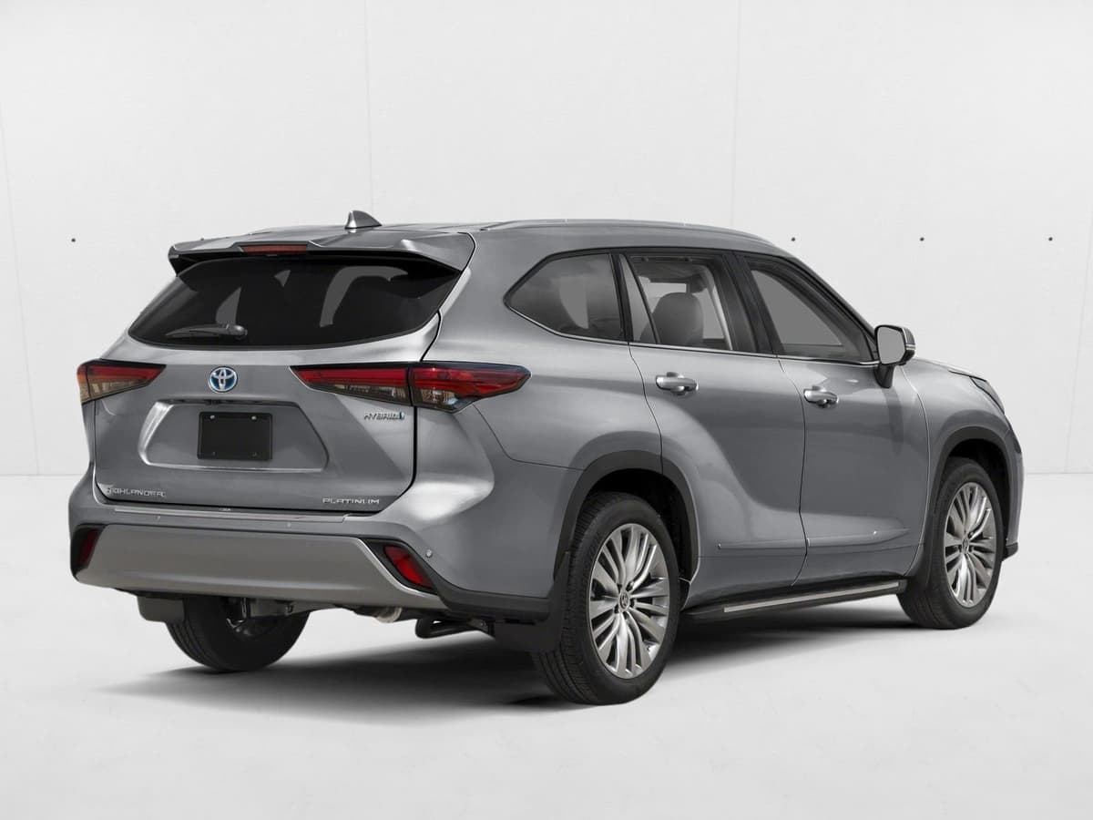2026 Toyota Highlander Hybrid - Image 2