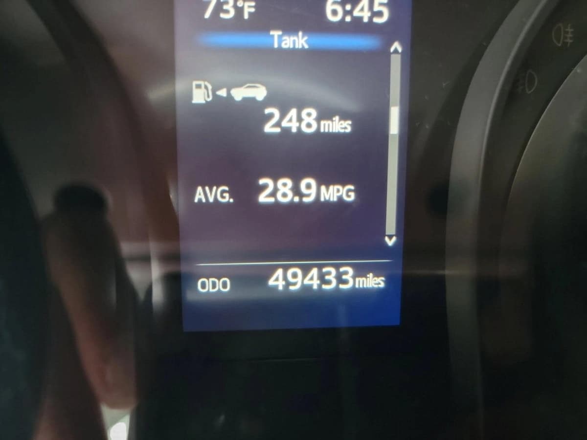 2020 Toyota Camry - Image 20