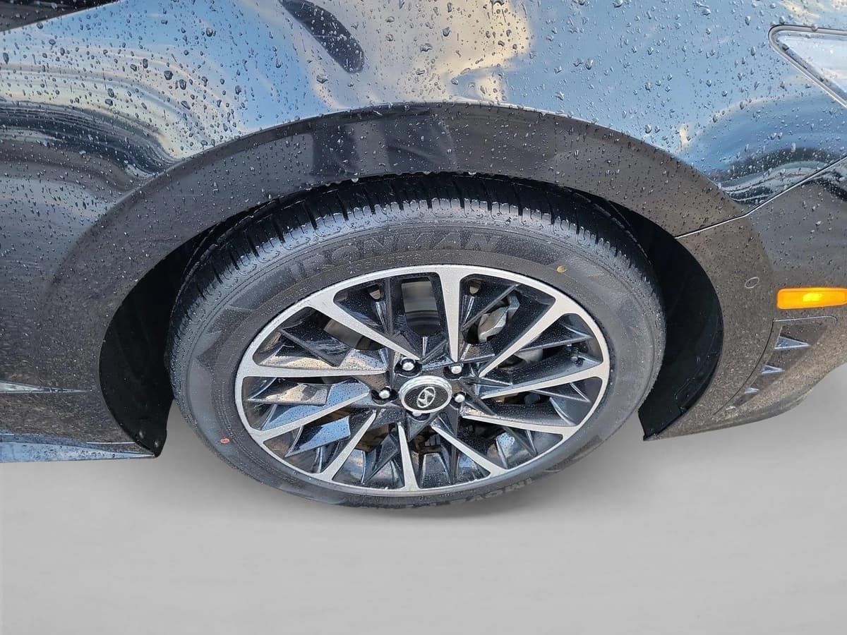 2021 Hyundai Sonata - Image 10