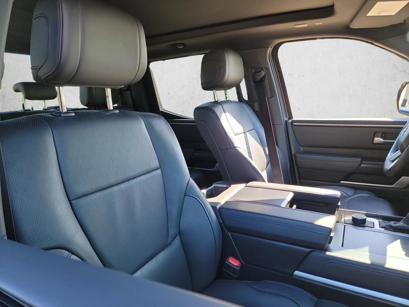 2023 Toyota Tundra - Image 15