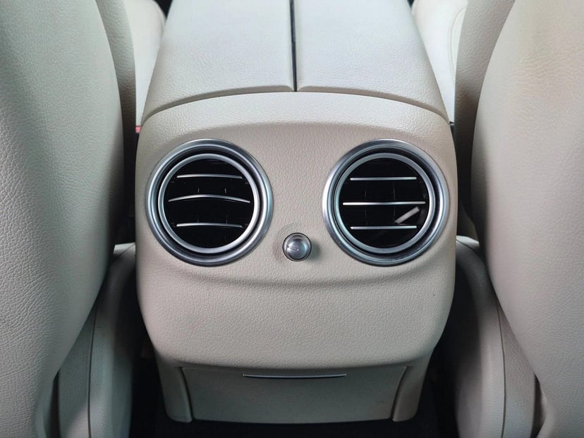 2022 Mercedes-Benz E-Class - Image 17