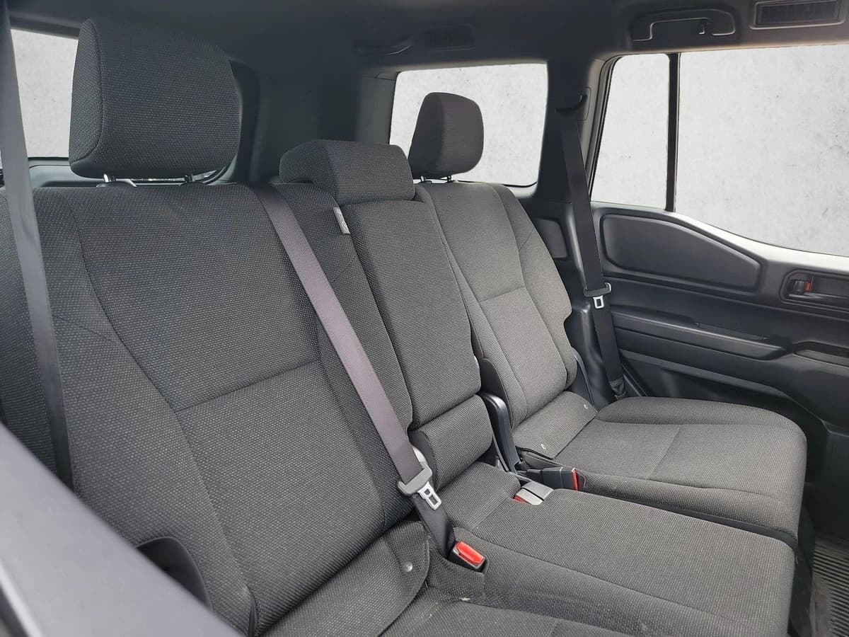 2025 Toyota Land Cruiser - Image 13