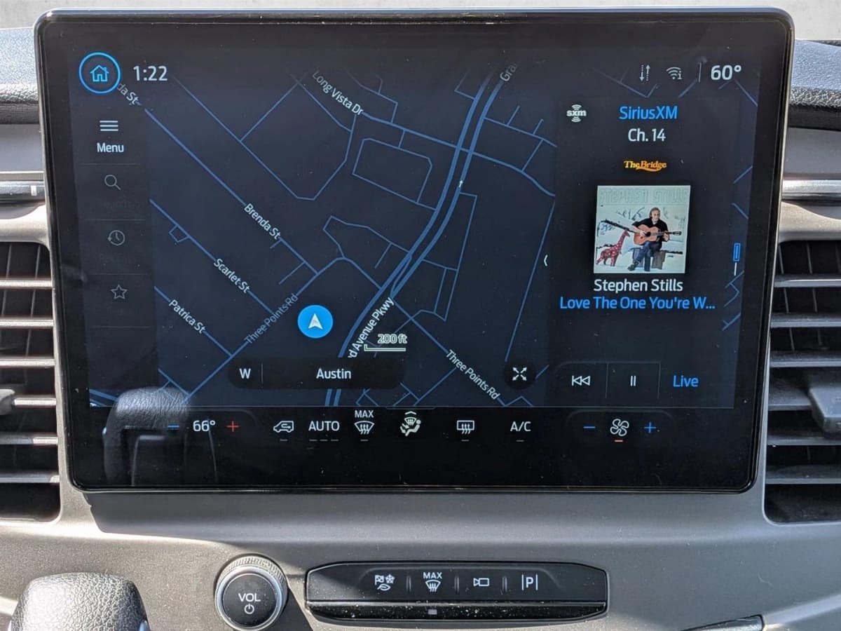 2022 Ford Transit-350 Passenger - Image 14