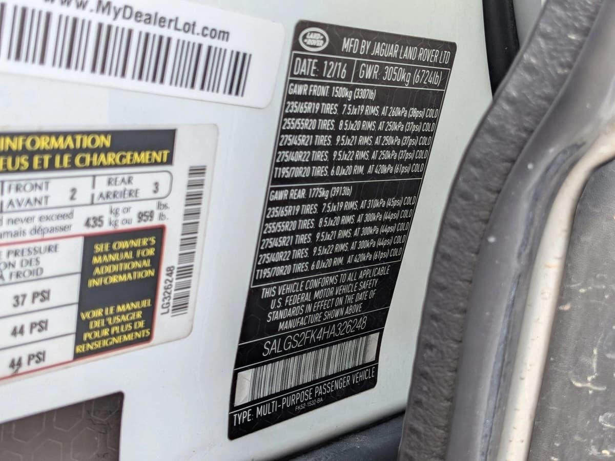 2017 Land Rover Range Rover - Image 25