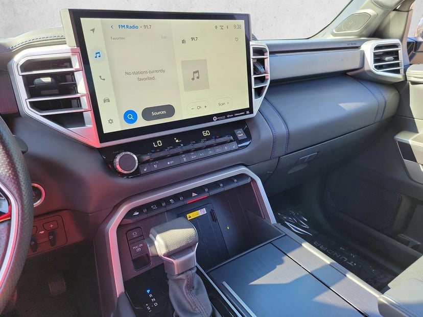 2023 Toyota Tundra - Image 22