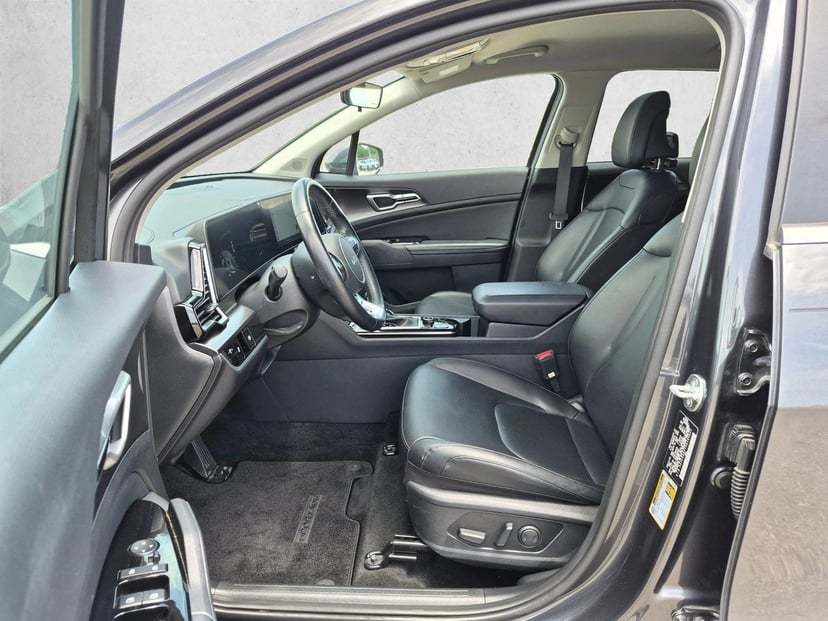 2024 Kia Sportage - Image 16