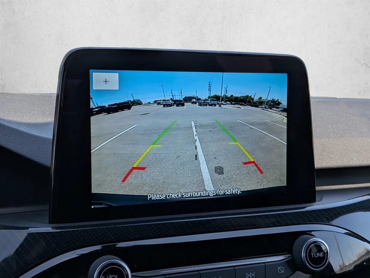 2025 Ford Escape - Image 13