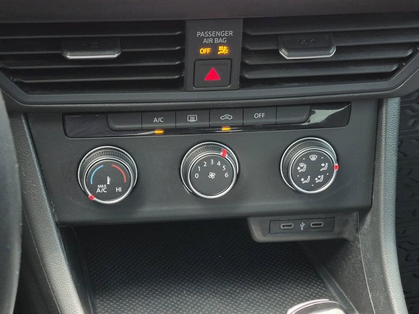 2022 Volkswagen Jetta - Image 13