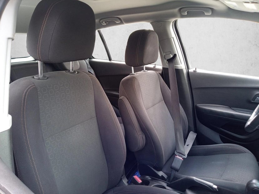2018 Chevrolet Trax - Image 15