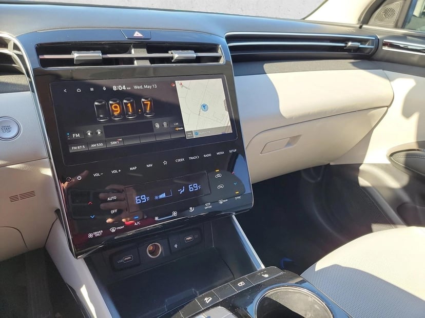 2023 Hyundai Tucson Hybrid - Image 19