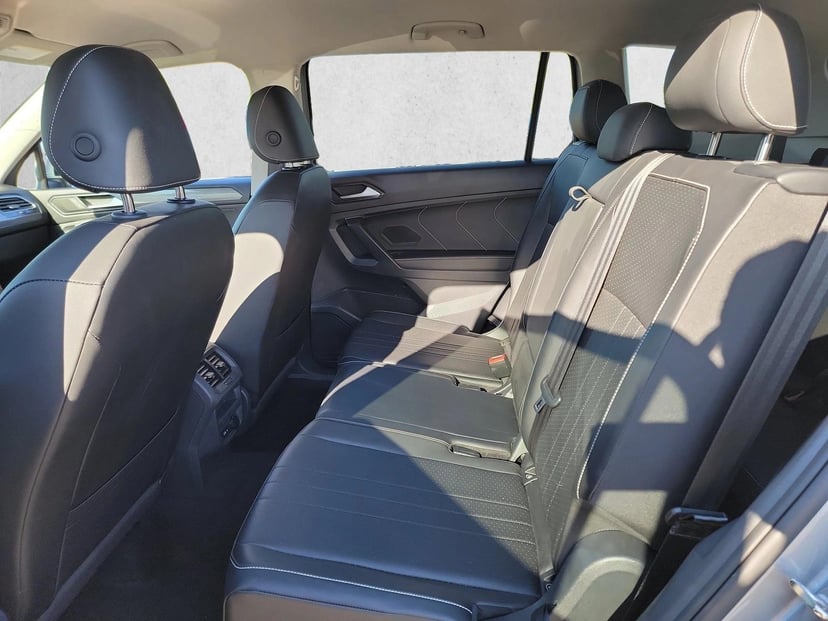 2024 Volkswagen Tiguan - Image 12