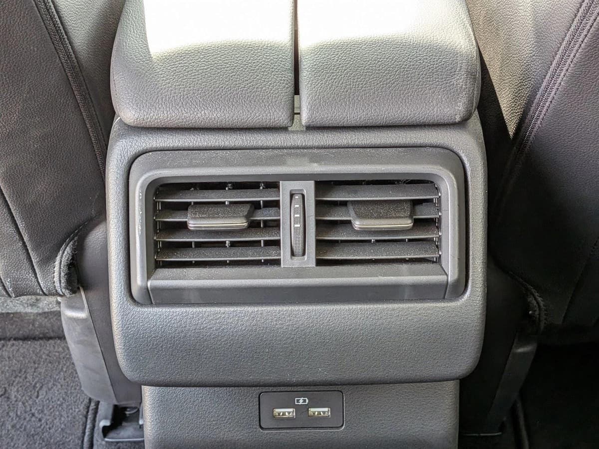 2023 Mazda CX-50 - Image 17