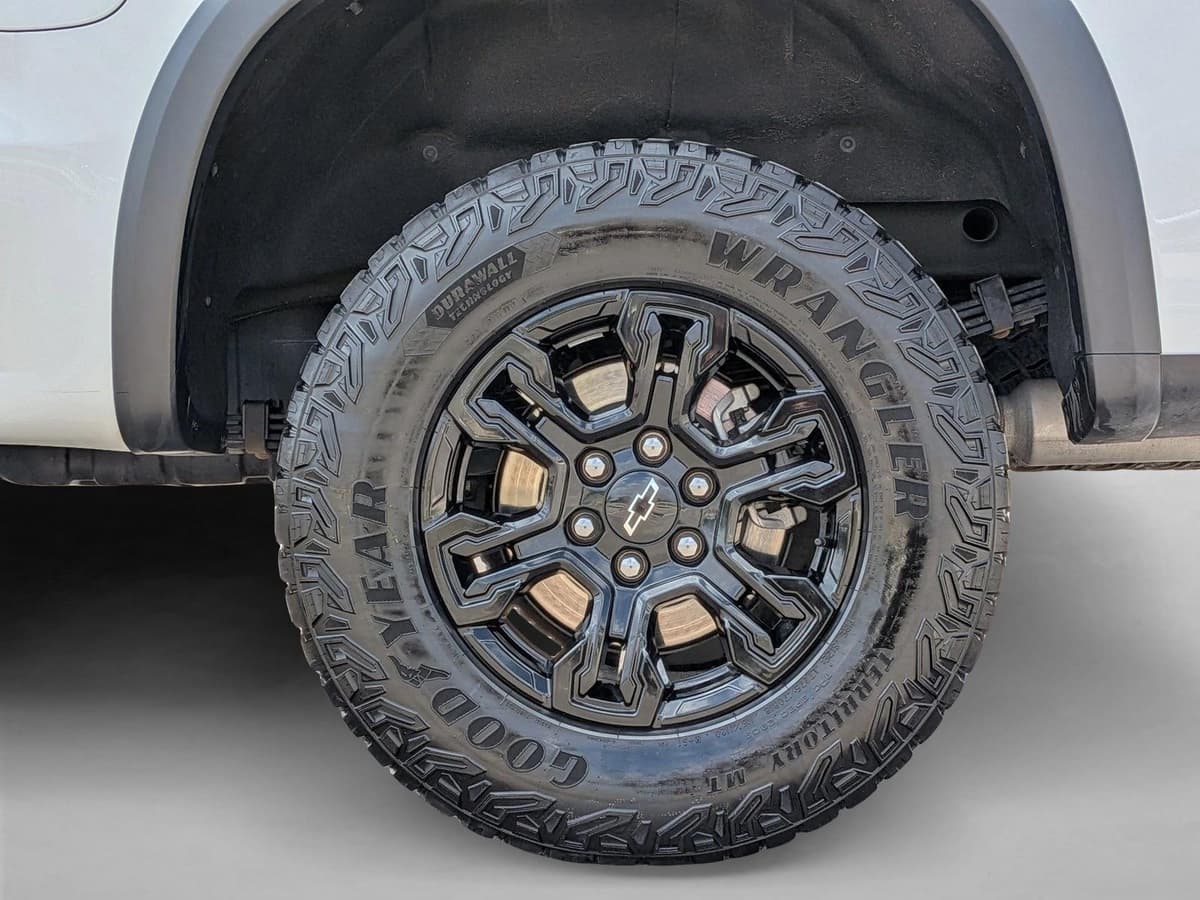 2023 Chevrolet Silverado 1500 - Image 24