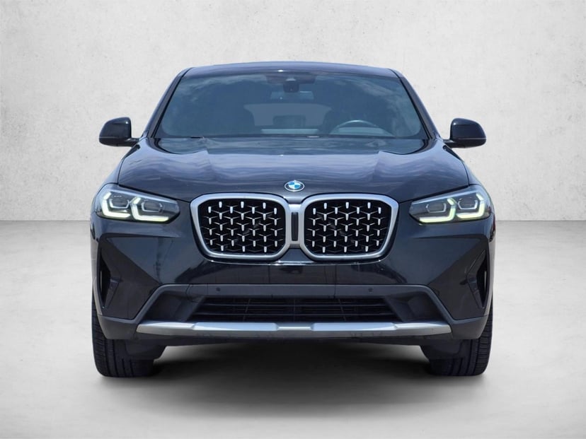 2022 BMW X4 - Image 2
