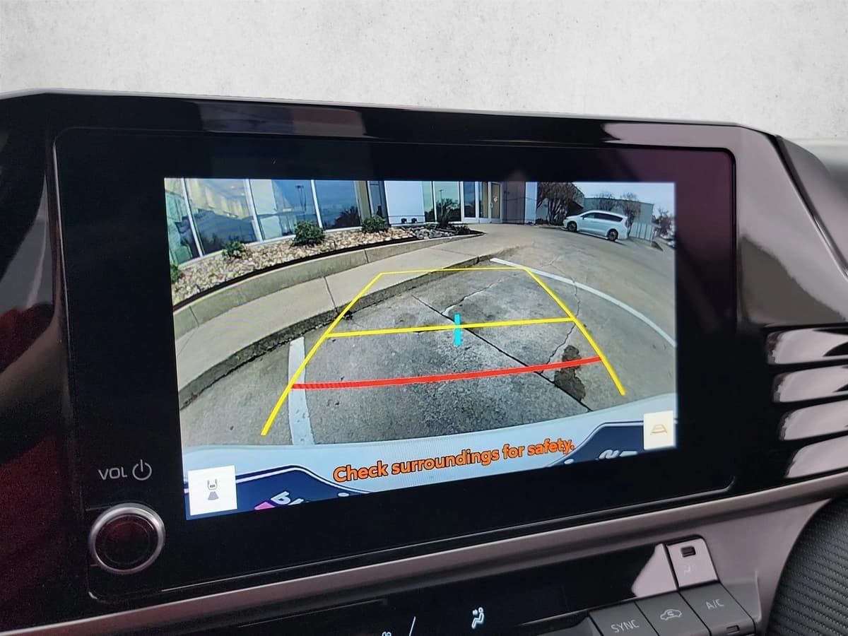 2025 Toyota Camry - Image 23