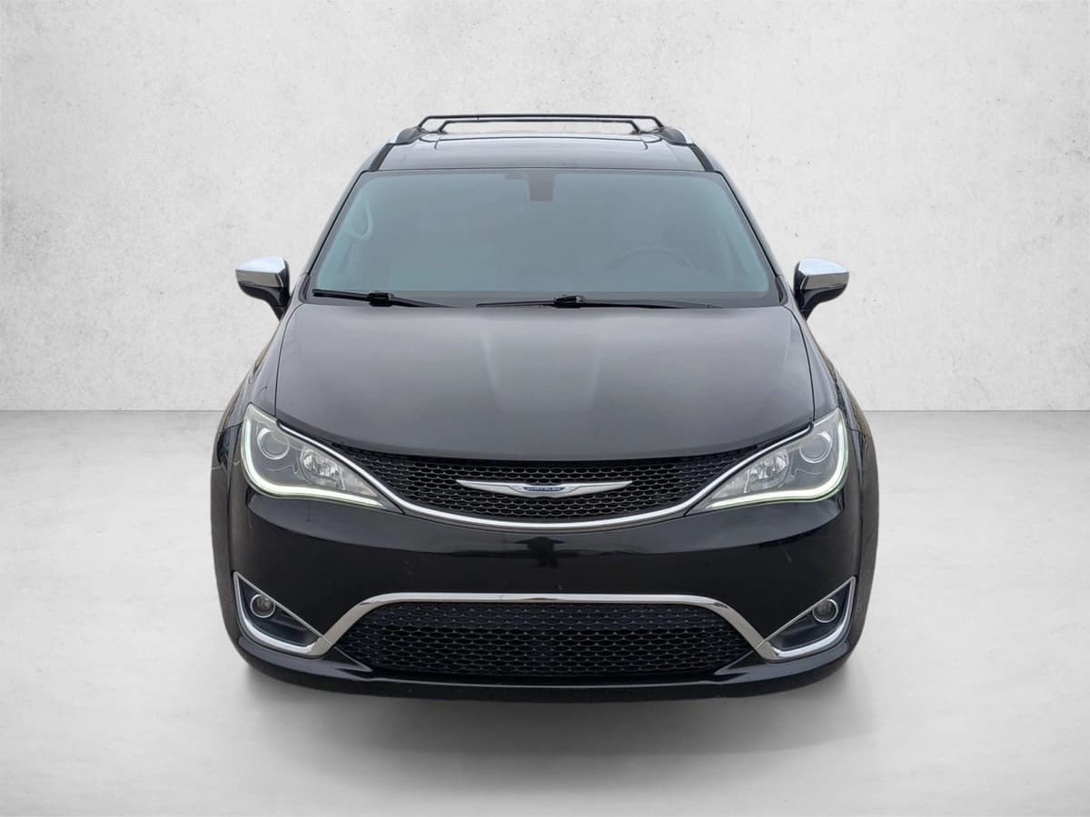 2020 Chrysler Pacifica - Image 2