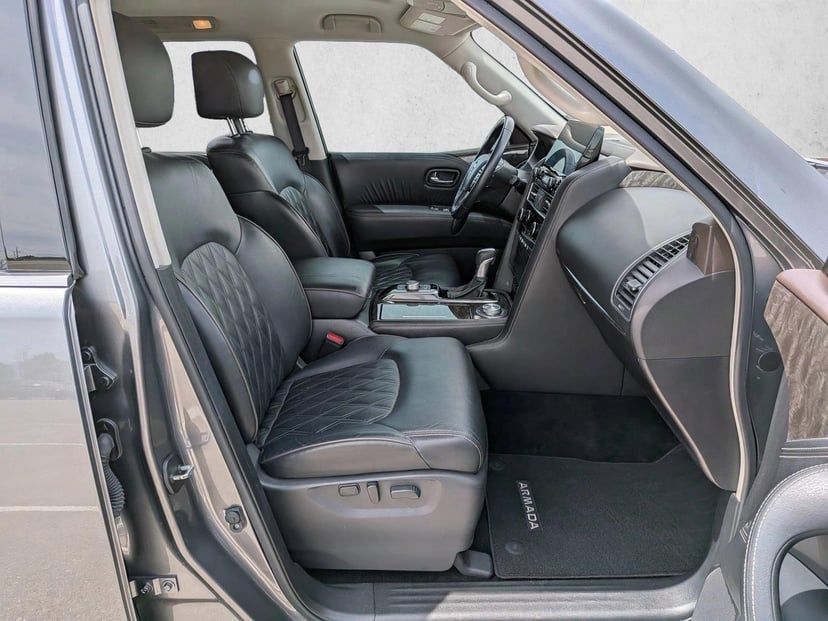 2022 Nissan Armada - Image 21