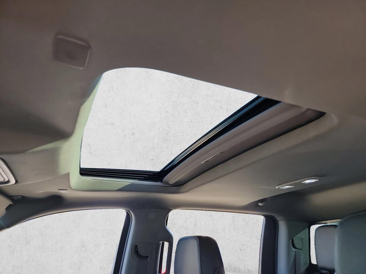 2021 Chevrolet Silverado 1500 - Image 19