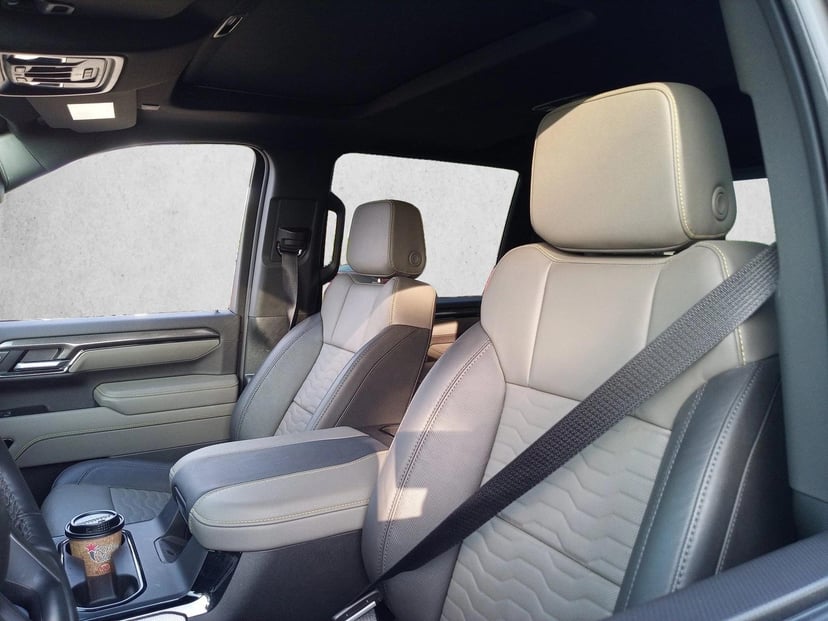 2025 Chevrolet Silverado 2500 HD - Image 14