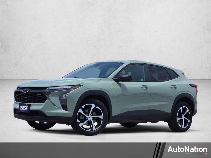 2024 Chevrolet Trax - Image 2