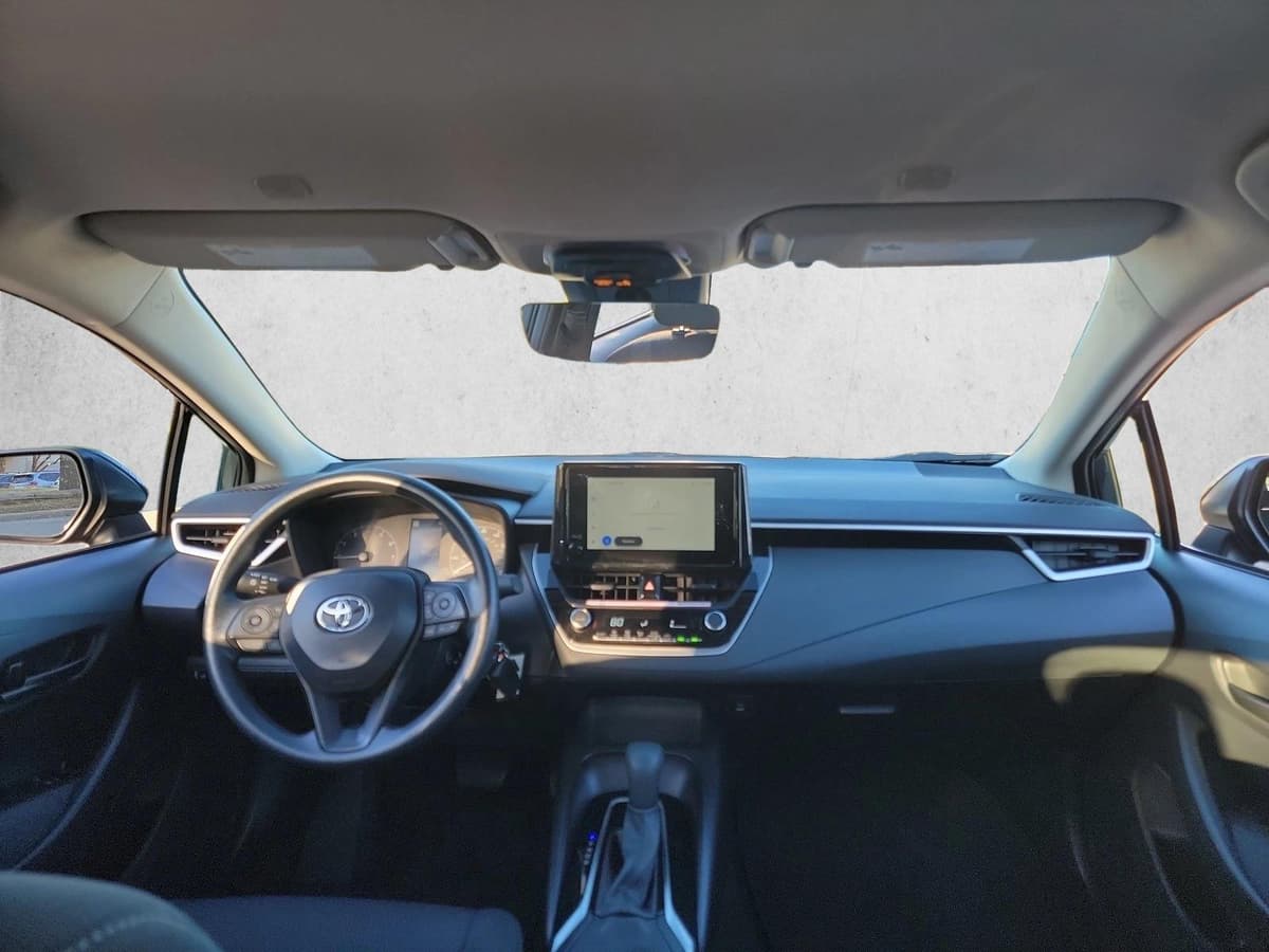 2025 Toyota Corolla - Image 17