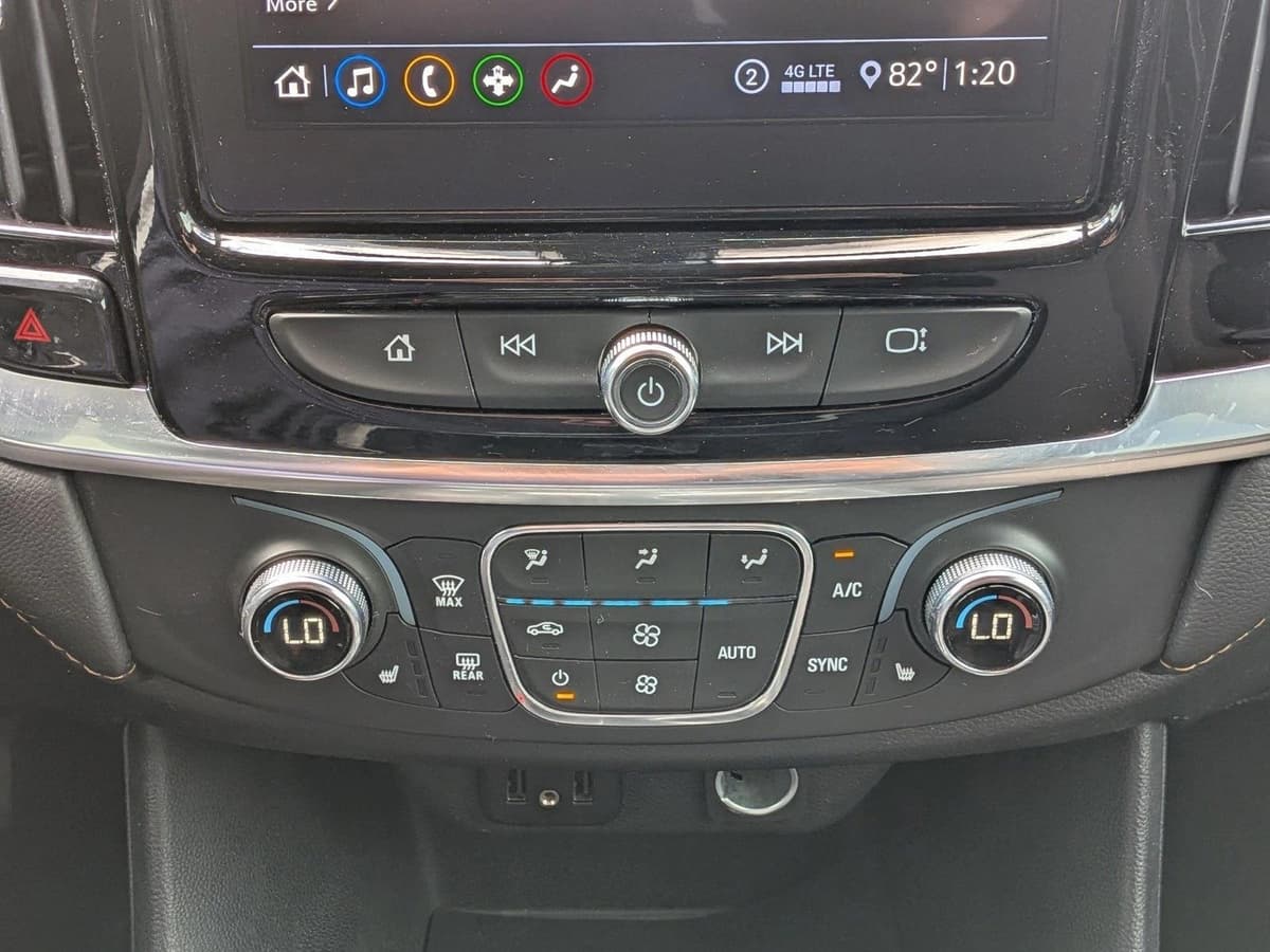 2021 Chevrolet Traverse - Image 14