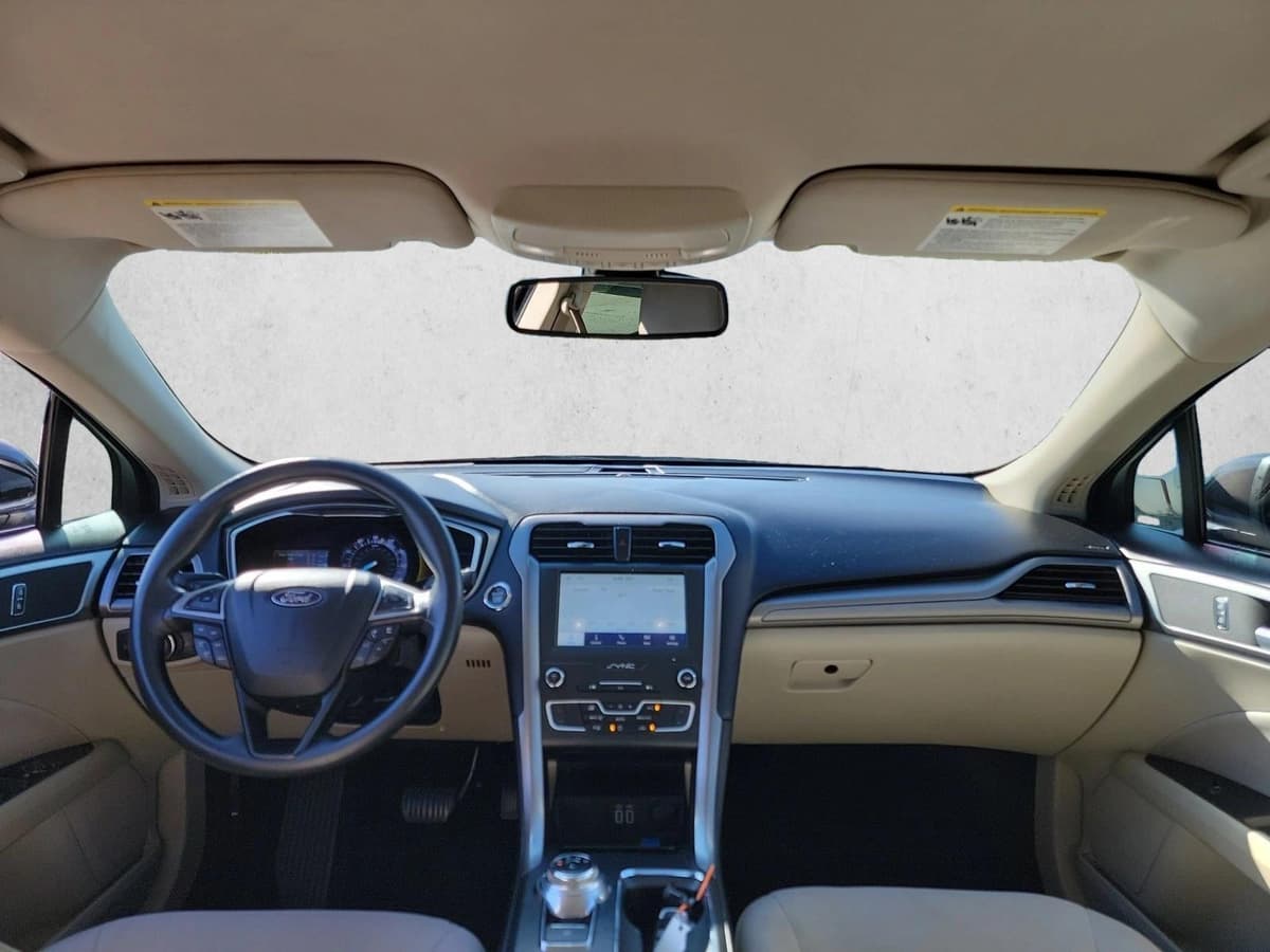 2020 Ford Fusion - Image 18