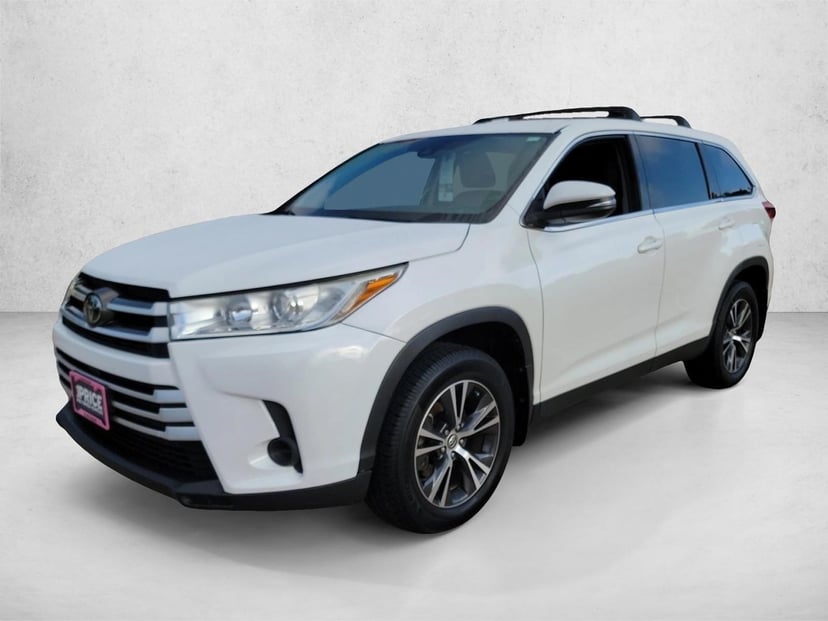 2019 Toyota Highlander - Image 1