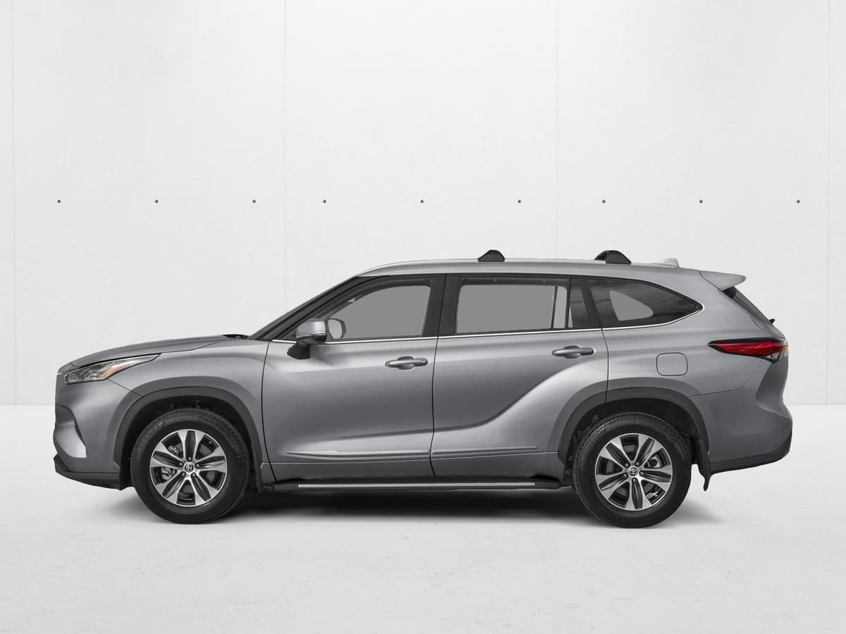 2026 Toyota Highlander Hybrid - Image 3