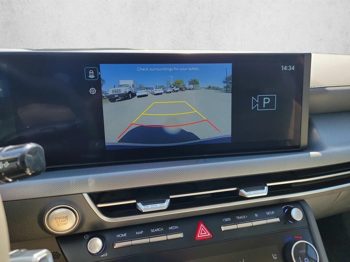 2025 Hyundai Sonata - Image 22