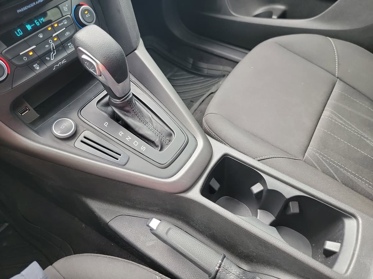 2017 Ford Focus - Image 20