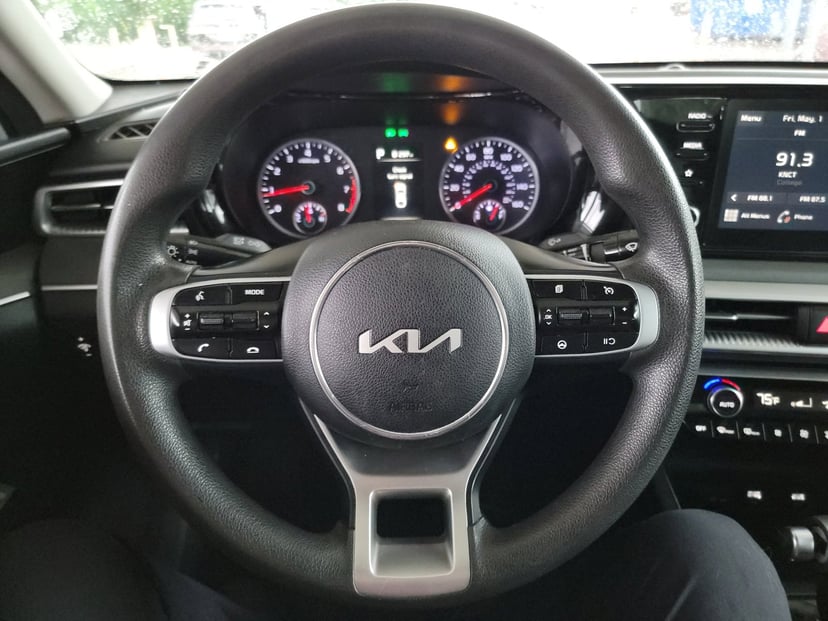 2023 Kia K5 - Image 20