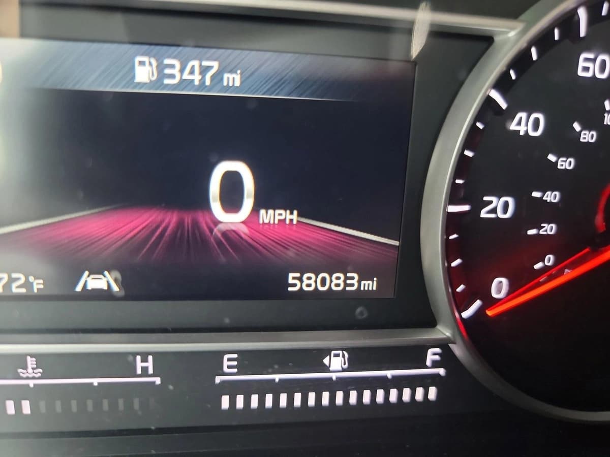 2022 Kia Sorento - Image 16