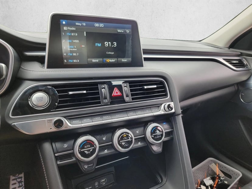 2019 Genesis G70 - Image 22