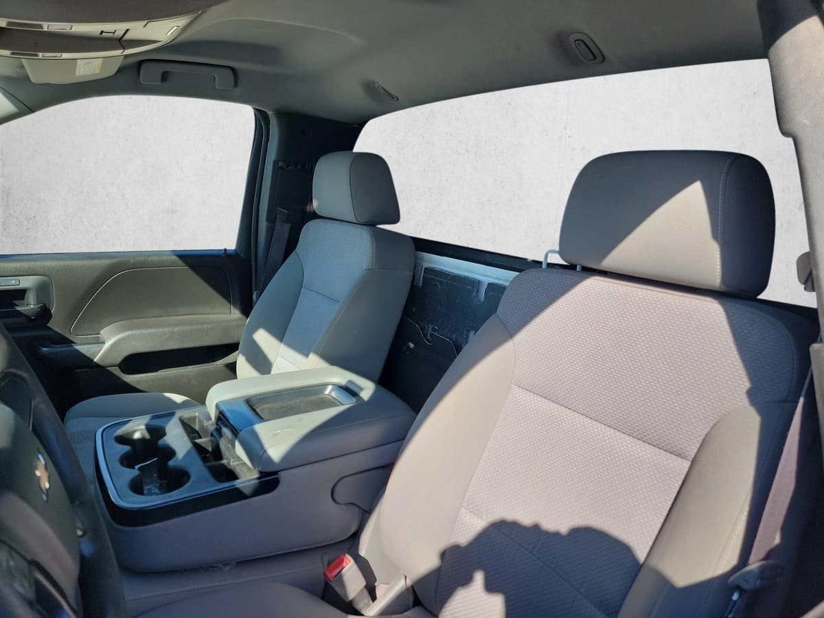 2017 Chevrolet Silverado 1500 - Image 12