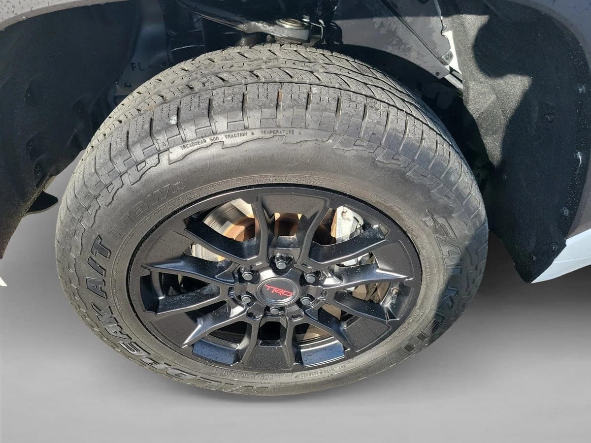 2023 Toyota Tundra - Image 9