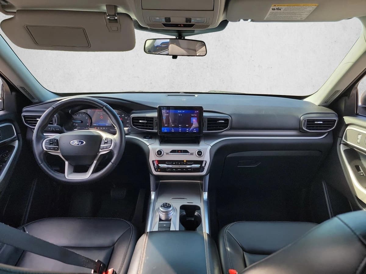 2022 Ford Explorer - Image 19