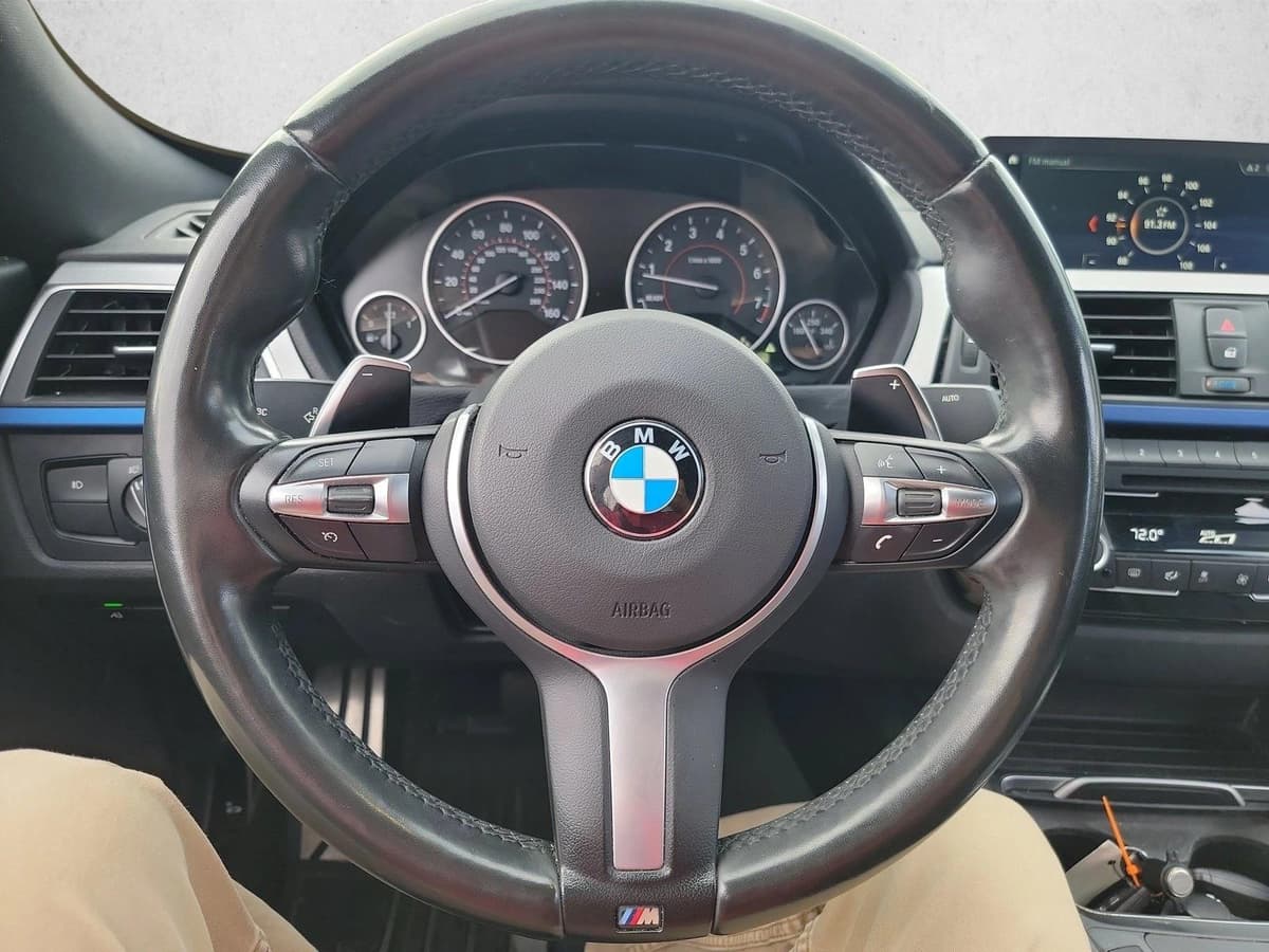 2018 BMW 340i - Image 19